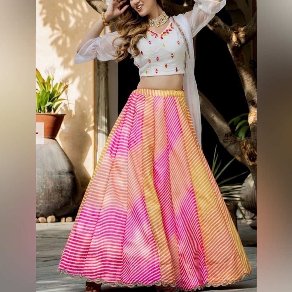 Lehenga, blouse, dupatta Striped Pink & Yellow Maxi Skirt - Women - Picture 4 of 9